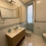 Wh - Dolce - Bilocale - 5 Minuti Dal Centro - Parcheggio Gratuito - Wifi 산레모